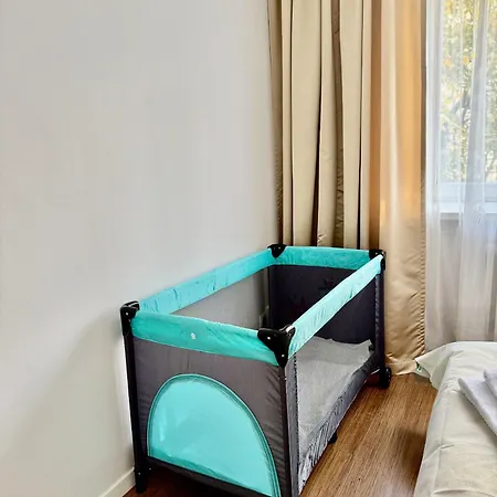 דירה Centre Jakubovo, 5min Walk To Nivy Station, 12min Drive From Airport ברטיסלאבה