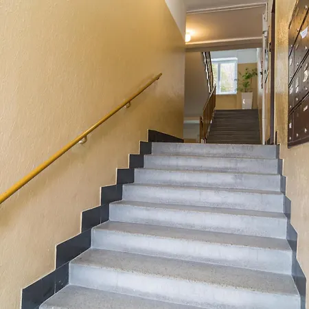 Centre Jakubovo, 5min Walk To Nivy Station, 12min Drive From Airport Apartment *