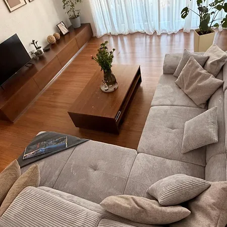 דירה Centre Jakubovo, 5min Walk To Nivy Station, 12min Drive From Airport *