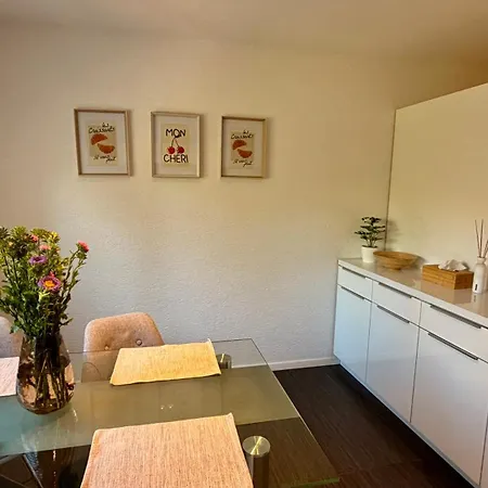 Centre Jakubovo, 5min Walk To Nivy Station, 12min Drive From Airport דירה *